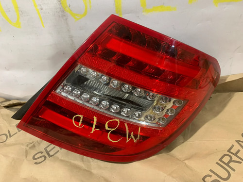 Mercedes w204 mopf kombi led - mopf,