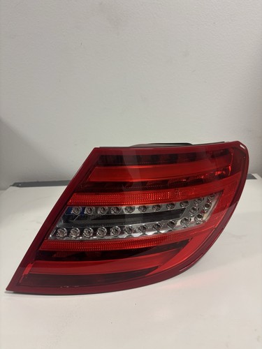 Mercedes w204 heckleuchte - mercedes,